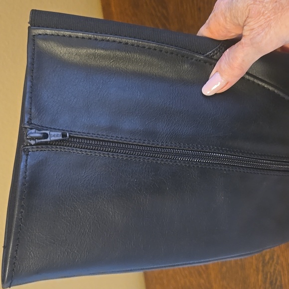 Baretraps Black Low Heel Boots New Without Box Size 9 M - Picture 6 of 16